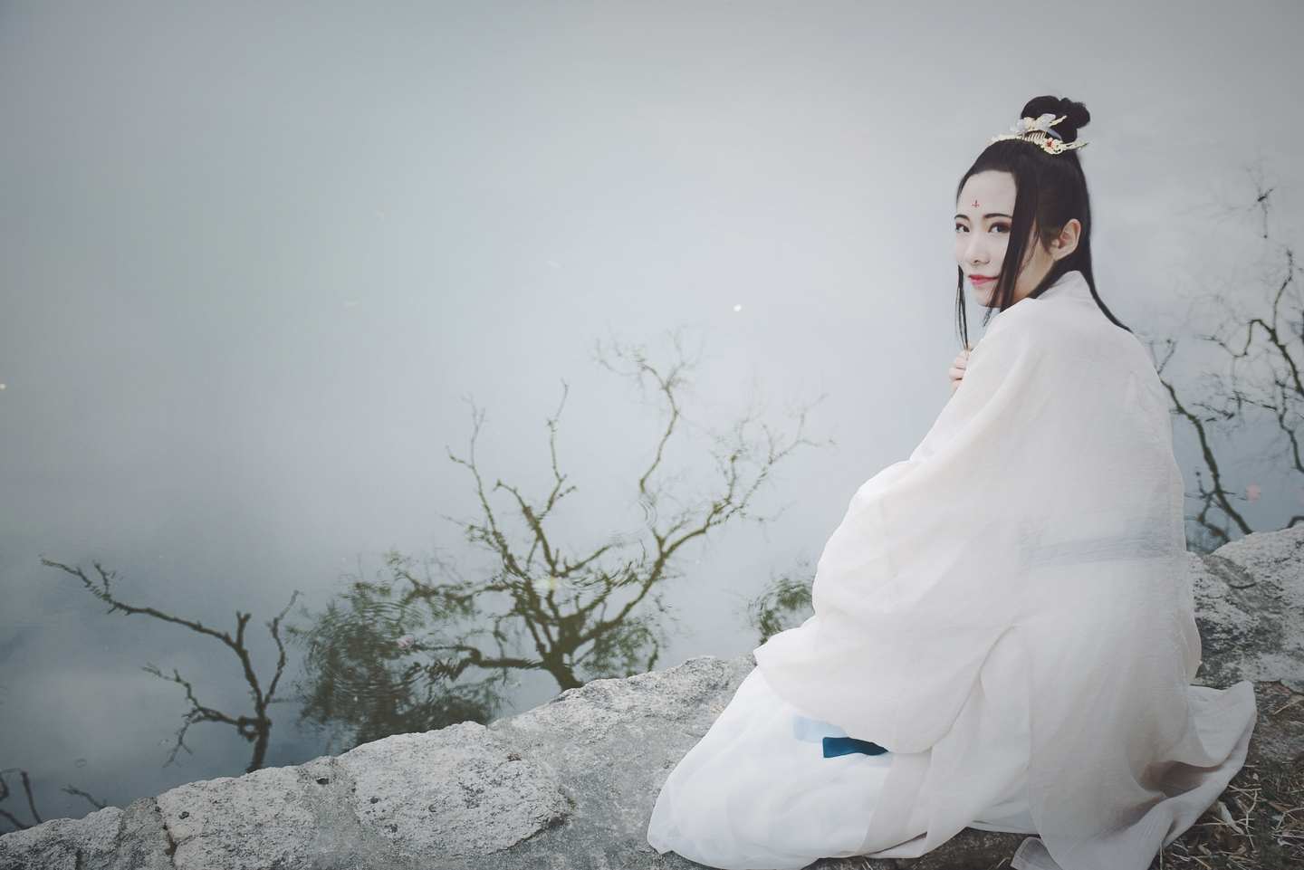 汉服西城湖畔