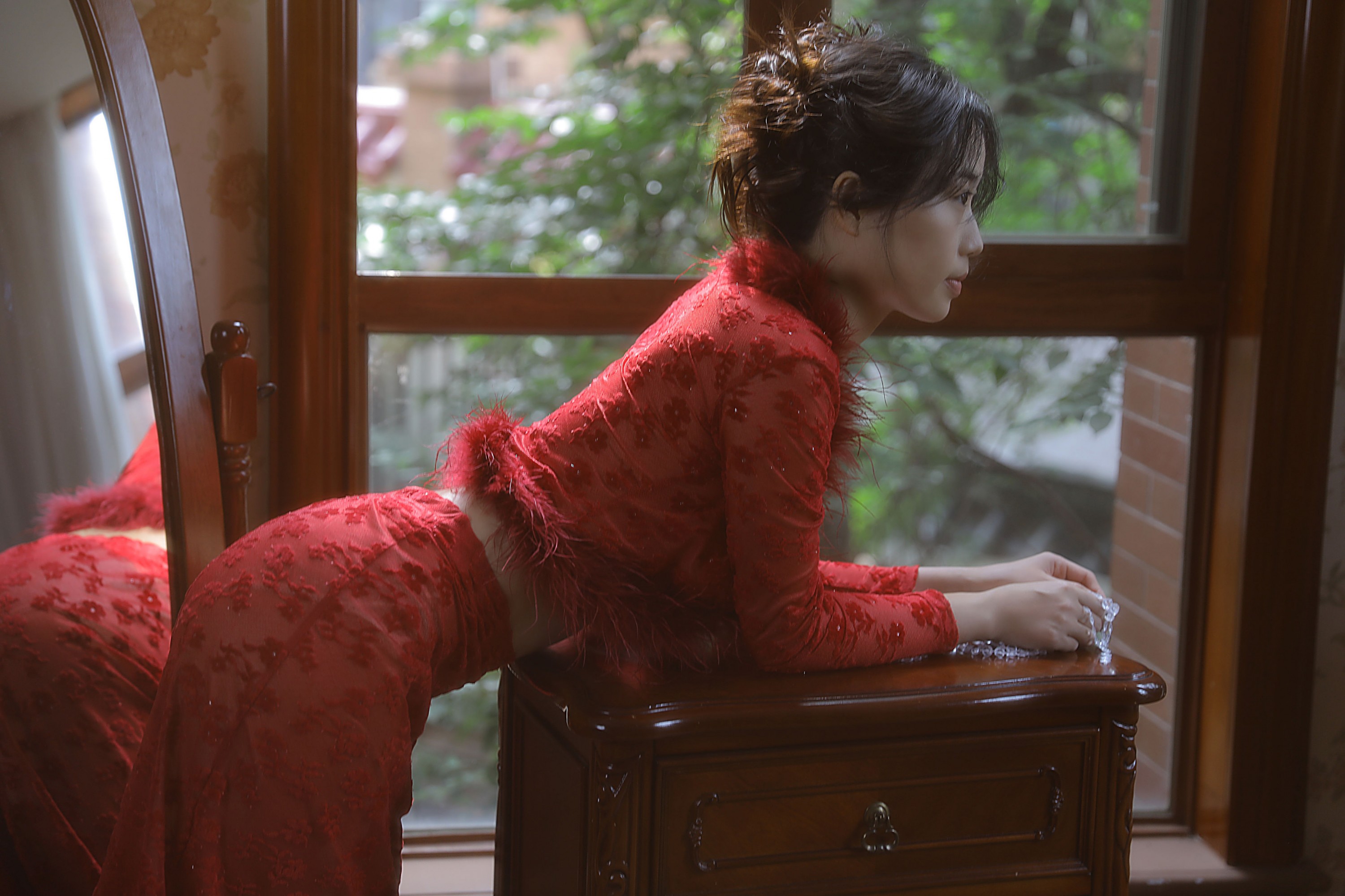 图片[1]-巧克力盒大画家 – 《玫瑰不语》[15P]-蜜私库